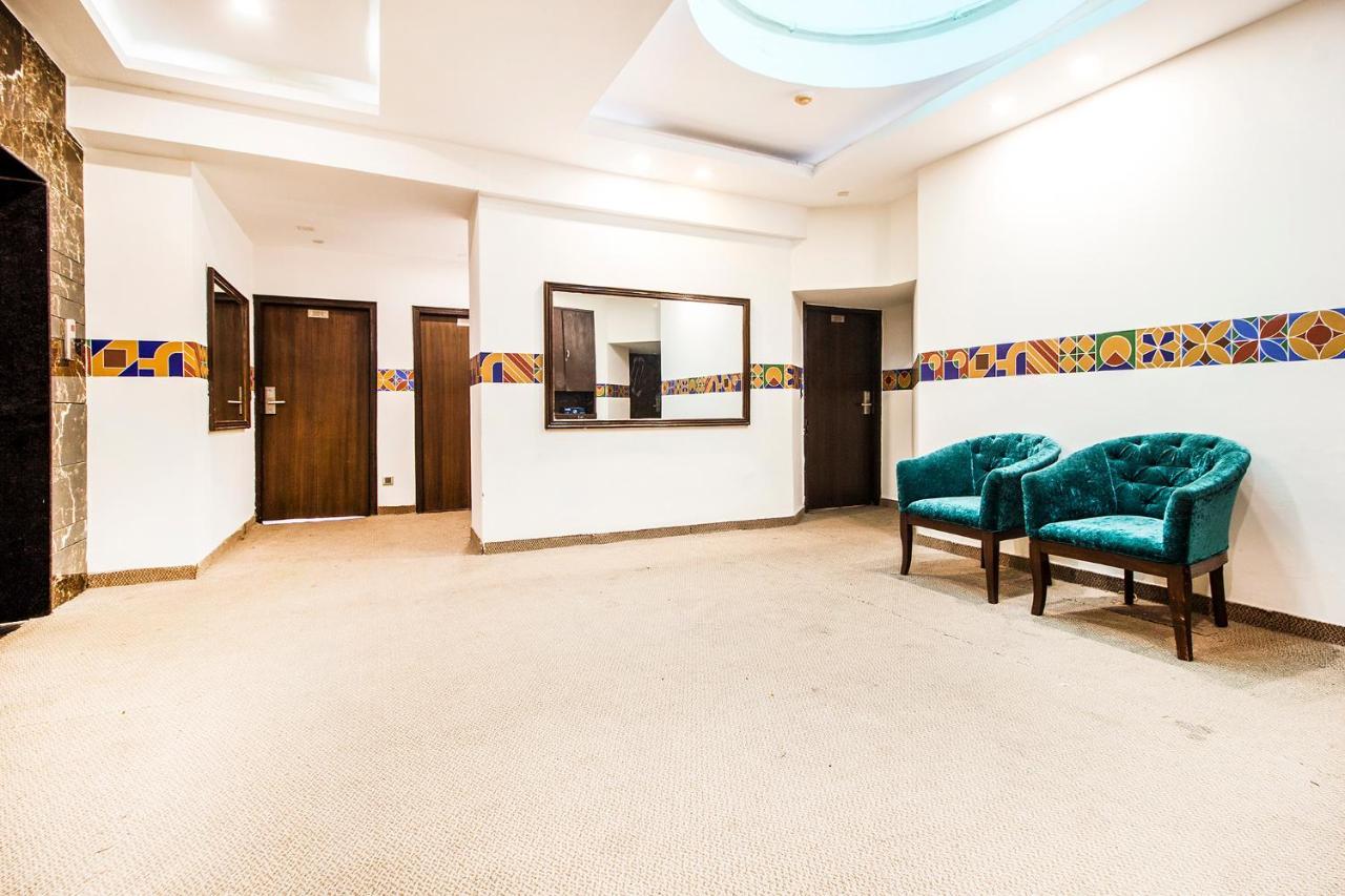 Fabhotel Le Monarque Chandīgarh Esterno foto