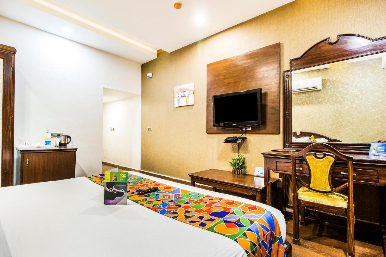 Fabhotel Le Monarque Chandīgarh Esterno foto