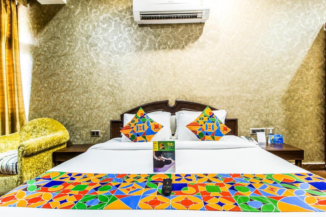 Fabhotel Le Monarque Chandīgarh Esterno foto
