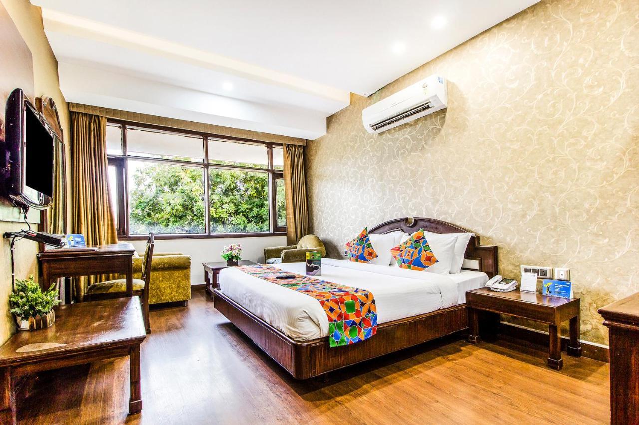 Fabhotel Le Monarque Chandīgarh Esterno foto